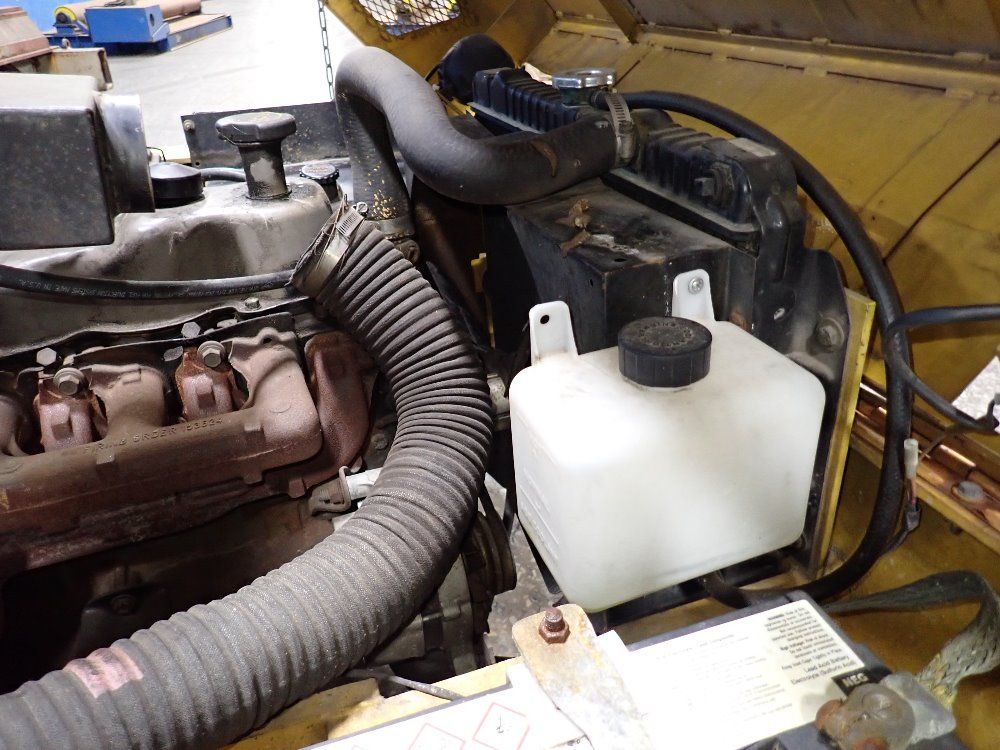 United Tractor 12000 Lbs Pushback Tractor - Sml-120f