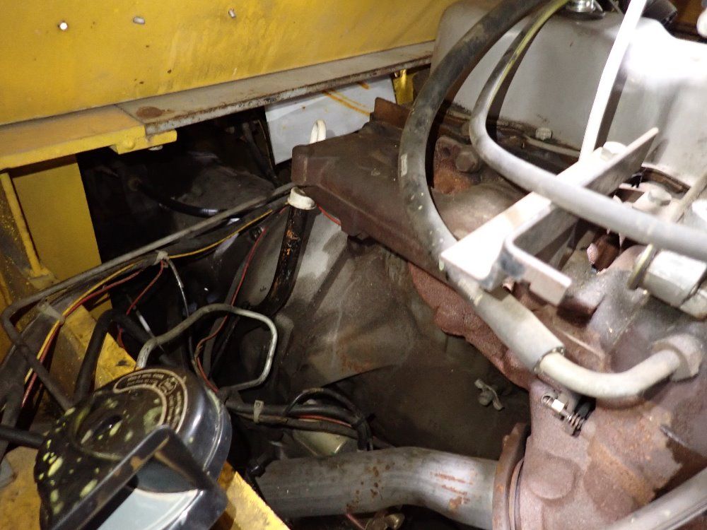 United Tractor 12000 Lbs Pushback Tractor - Sml-120f