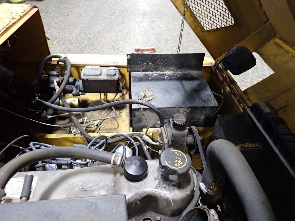 United Tractor 12000 Lbs Pushback Tractor - Sml-120f