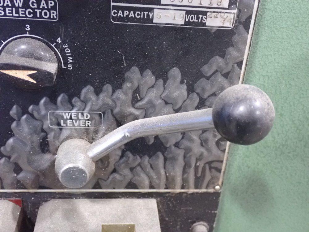 Kysor Johnson Vertical Band Saw - Kv-36