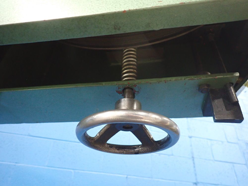 Kysor Johnson Vertical Band Saw - Kv-36