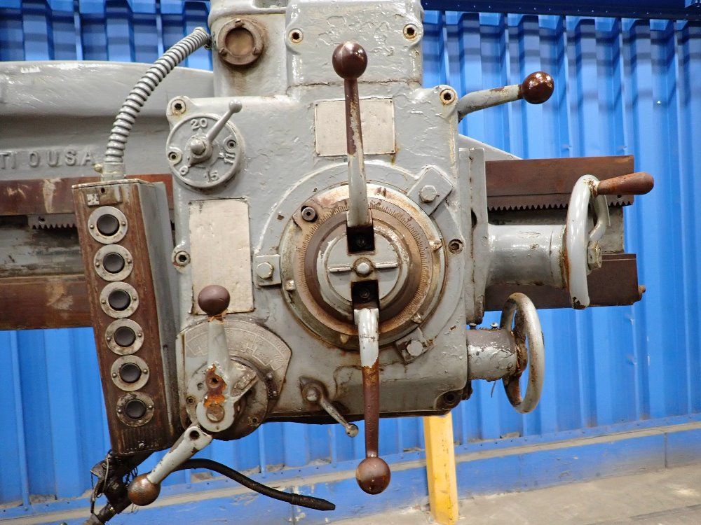 Carlton 4'x 9" Radial Arm Drill - 9x4