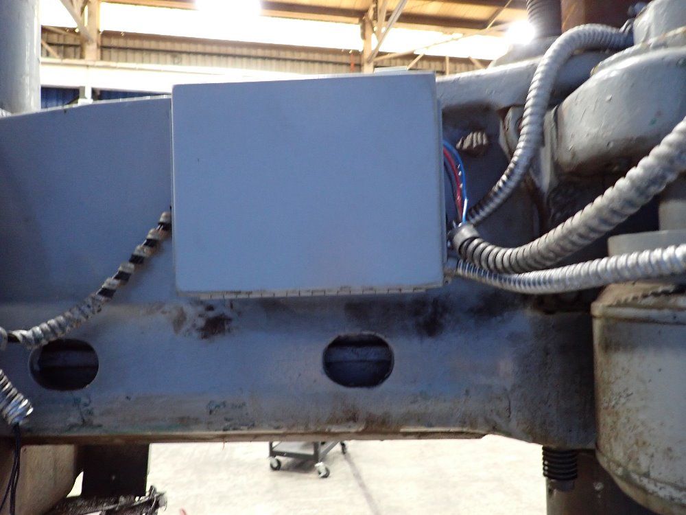 Carlton 4'x 9" Radial Arm Drill - 9x4