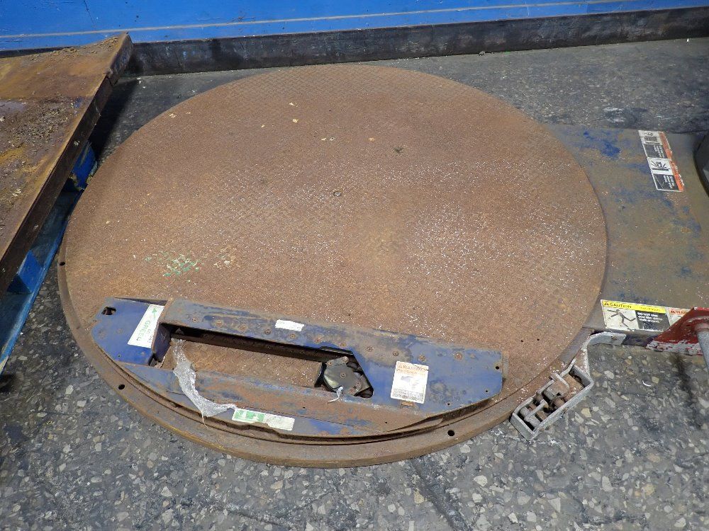 Lantech 65" Stretch Wrapper - Q300