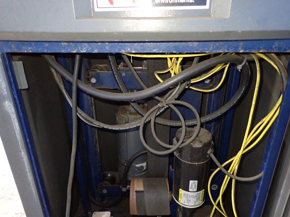 Lantech 65" Stretch Wrapper - Q300