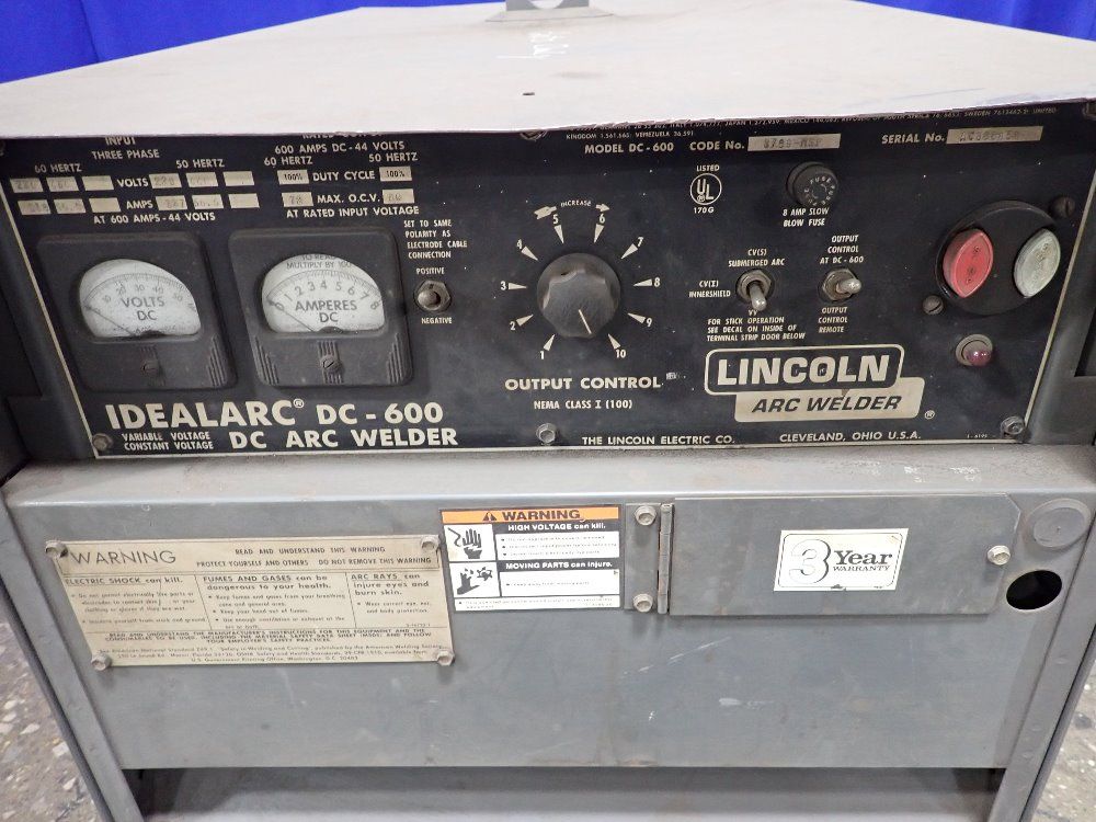 Lincoln Electric 600 Amps Welder - Dc600