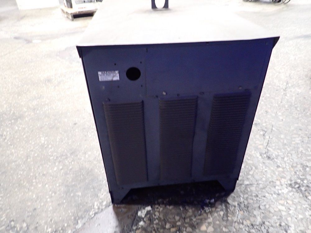 Lincoln Electric 600 Amps Welder - Dc600