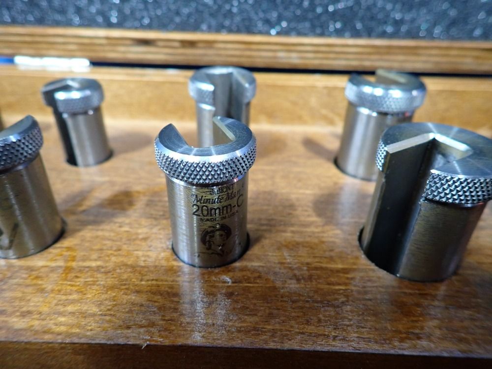 The Dumont Company Metric Broach Set - 44498