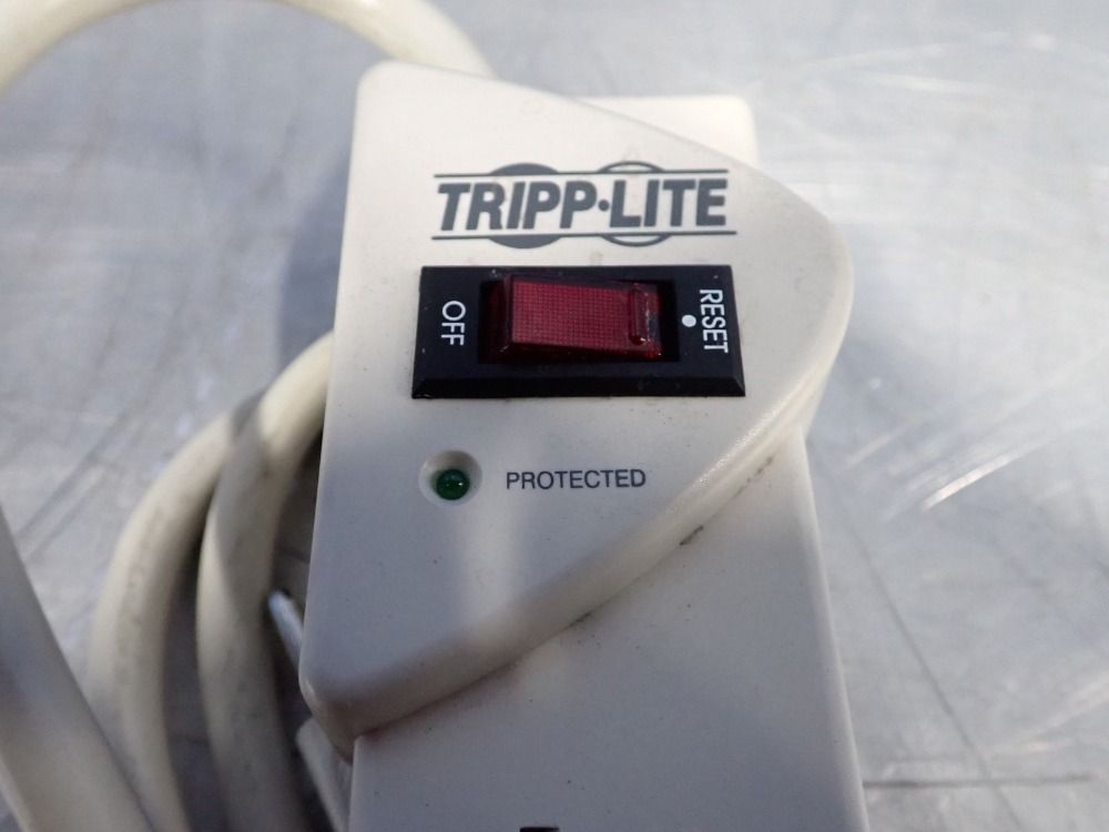 Tripp-lite 7 Insert Power Outlet