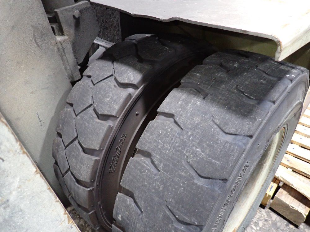 Clark 10250 Lbs Diesel Forklift - C500-y155