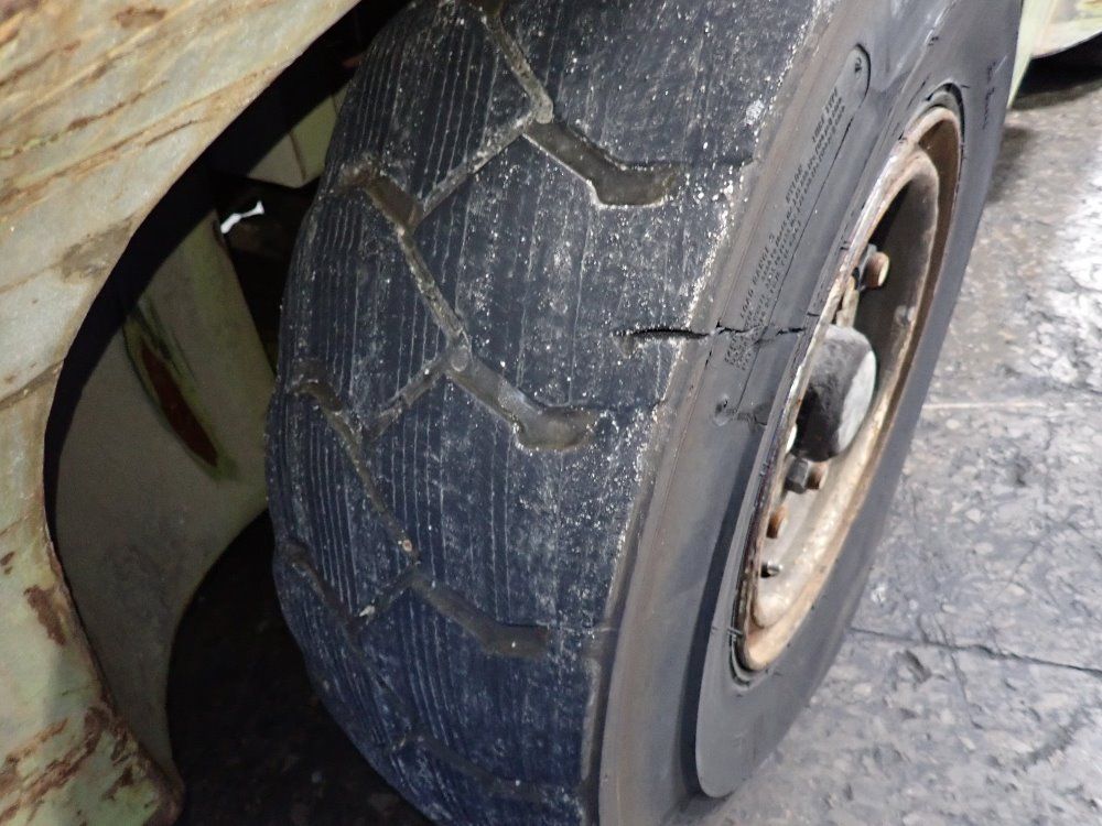 Clark 10250 Lbs Diesel Forklift - C500-y155