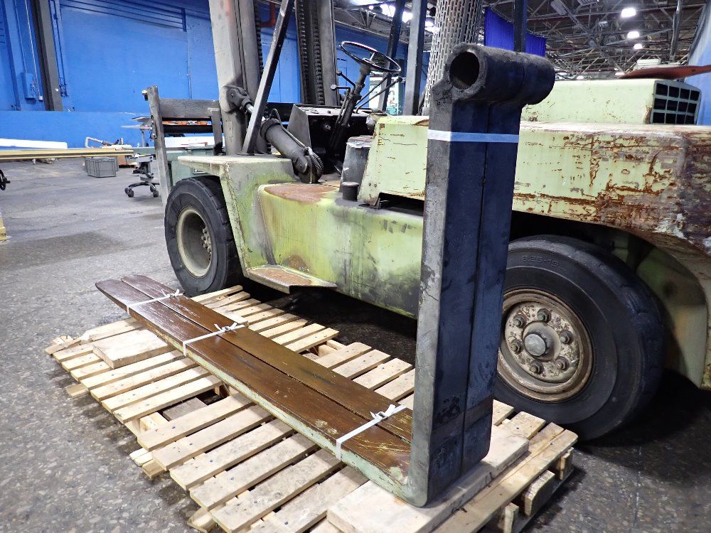 Clark 10250 Lbs Diesel Forklift - C500-y155