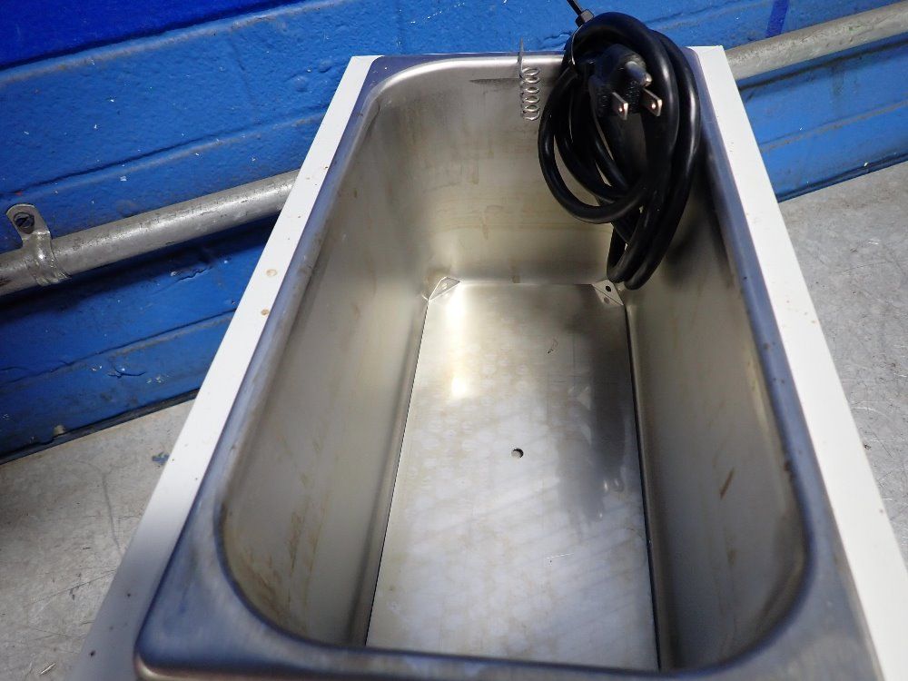 Thermo Scientific 6" X 11" X 6" Id Water Bath - 2833