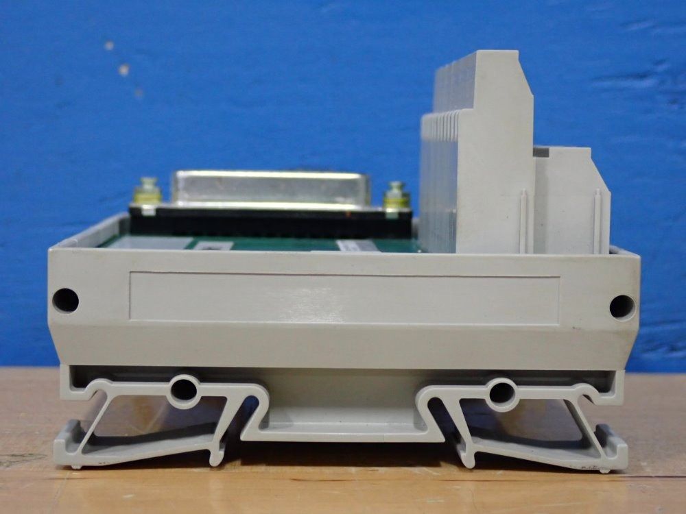 Allen Bradley 2 Allen Bradley 1492-aifm6s-3 Analog Terminal Module, 0-132vac/dc ... - 1492.aifm6s-3