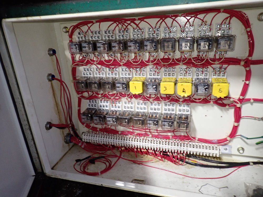 W.f. Wells 15 3/4" X 19" Horizontal Band Saw - F-15-2-4
