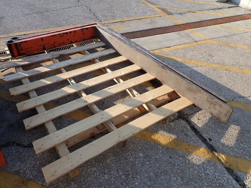 Clark 18000 Lbs Propane Forklift - Chy 180