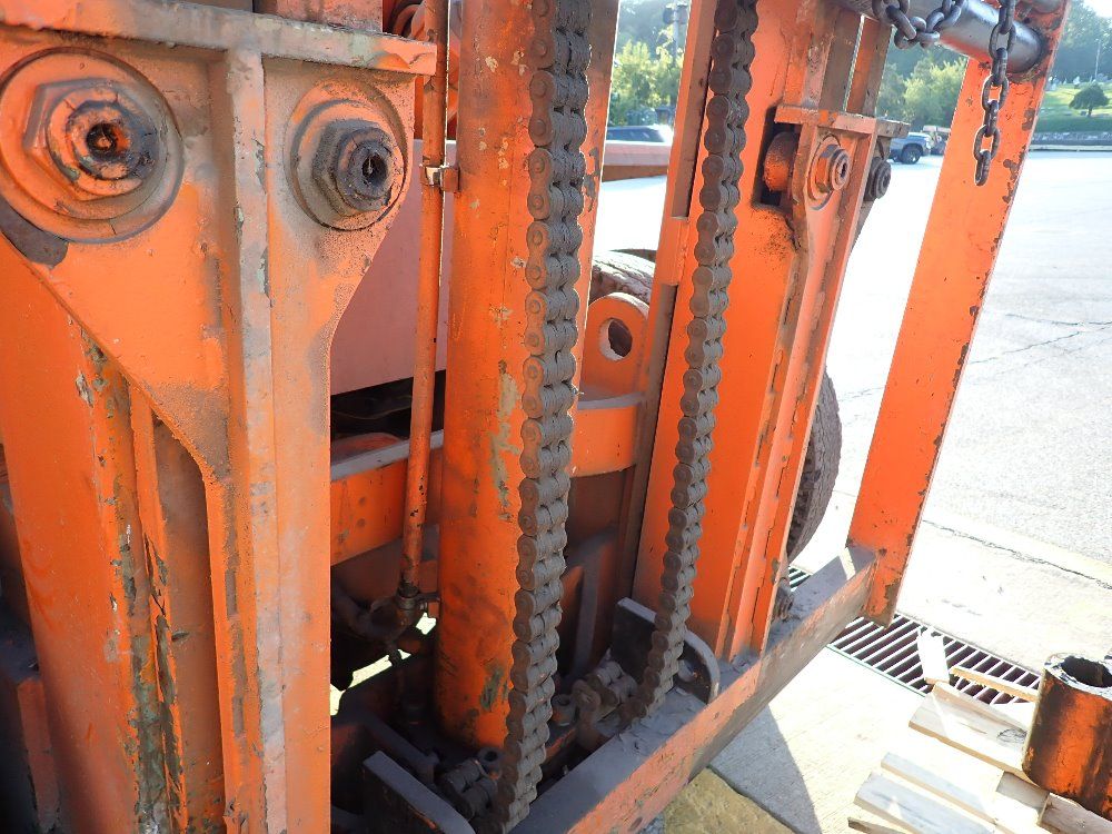 Clark 18000 Lbs Propane Forklift - Chy 180