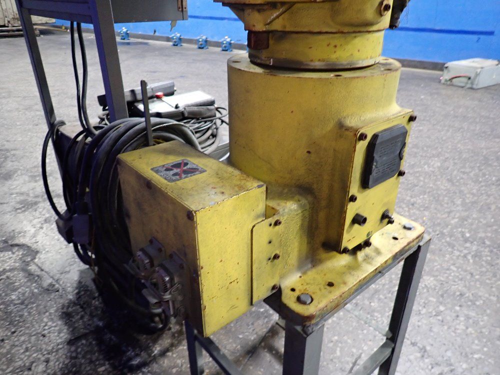 Fanuc Robot - M-16il