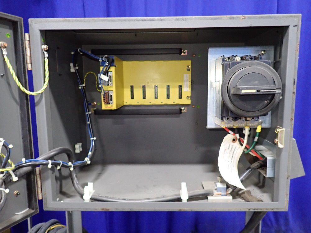 Fanuc Robot - M-16il