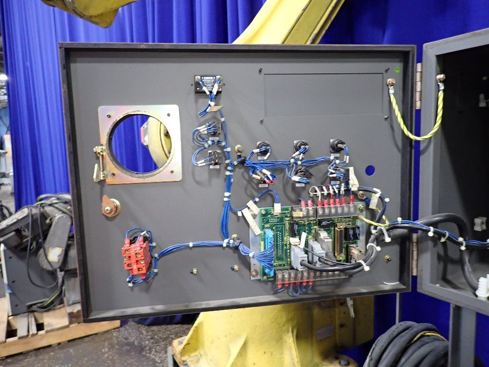 Fanuc Robot - M-16il