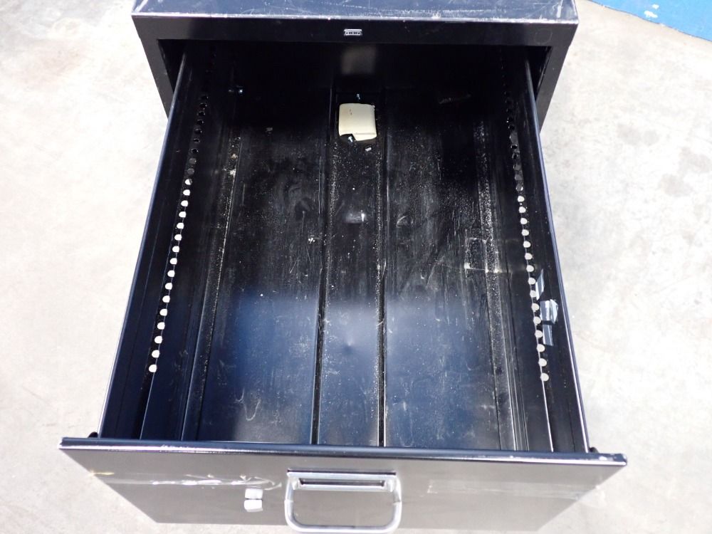 (2) Drawer Cabinet Drawer