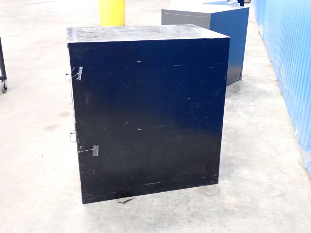 (2) Drawer Cabinet Drawer