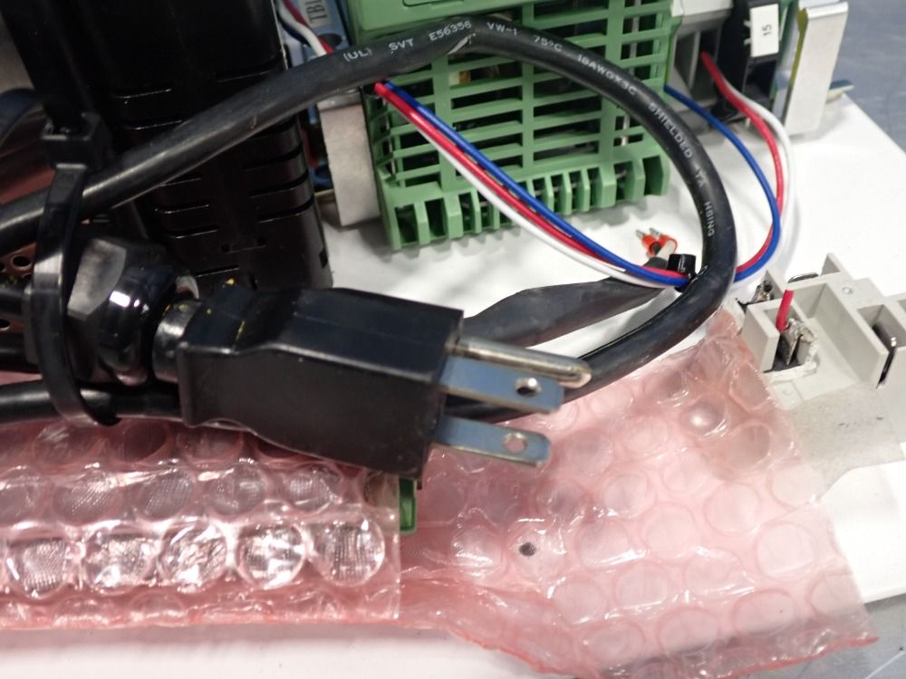 Monico Power Distributor