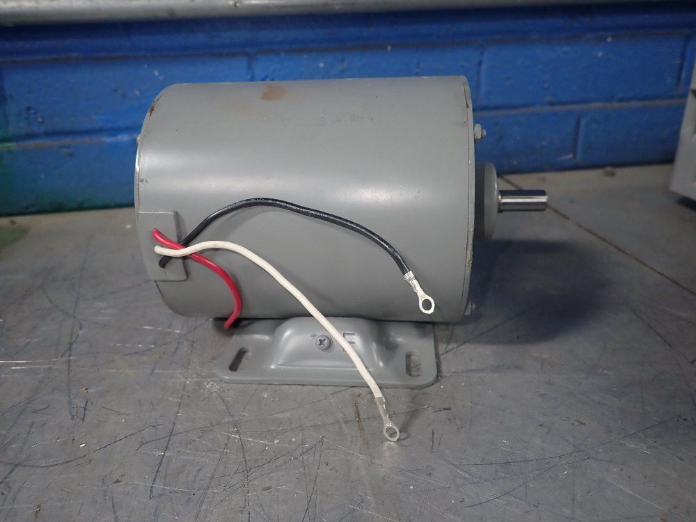 Hitachi Induction Motor - To-k