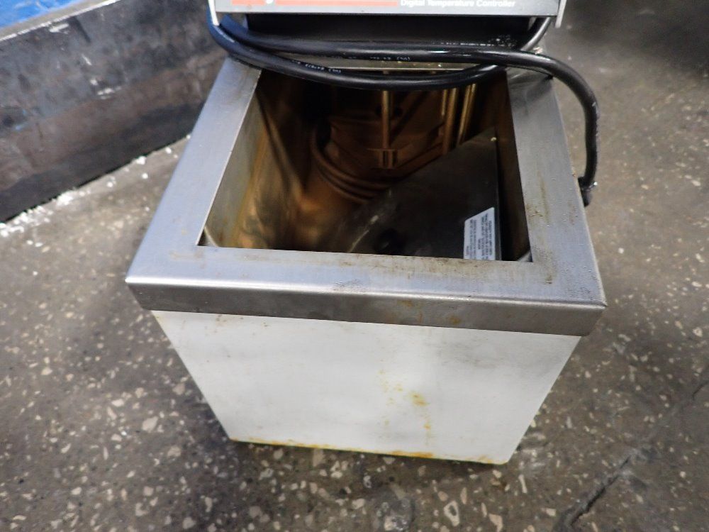 Polyscience Ultrasonic Cleaner - 8010