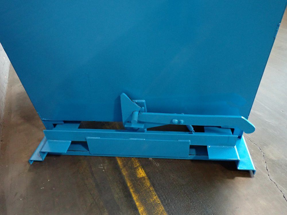 Marathon 2 Cu Yd / 6000# 2 Cubic Yard (6,000 Lb Capacity) Self-dumping Hopper With Posi-lock - Hd-200