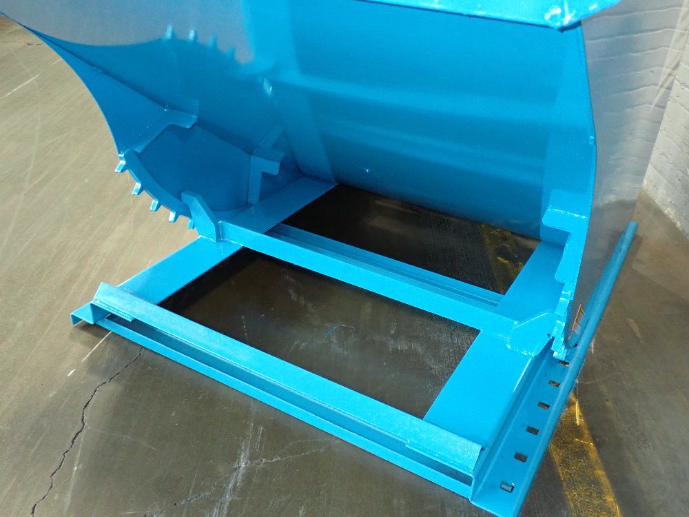 Marathon 2 Cu Yd / 6000# 2 Cubic Yard (6,000 Lb Capacity) Self-dumping Hopper With Posi-lock - Hd-200