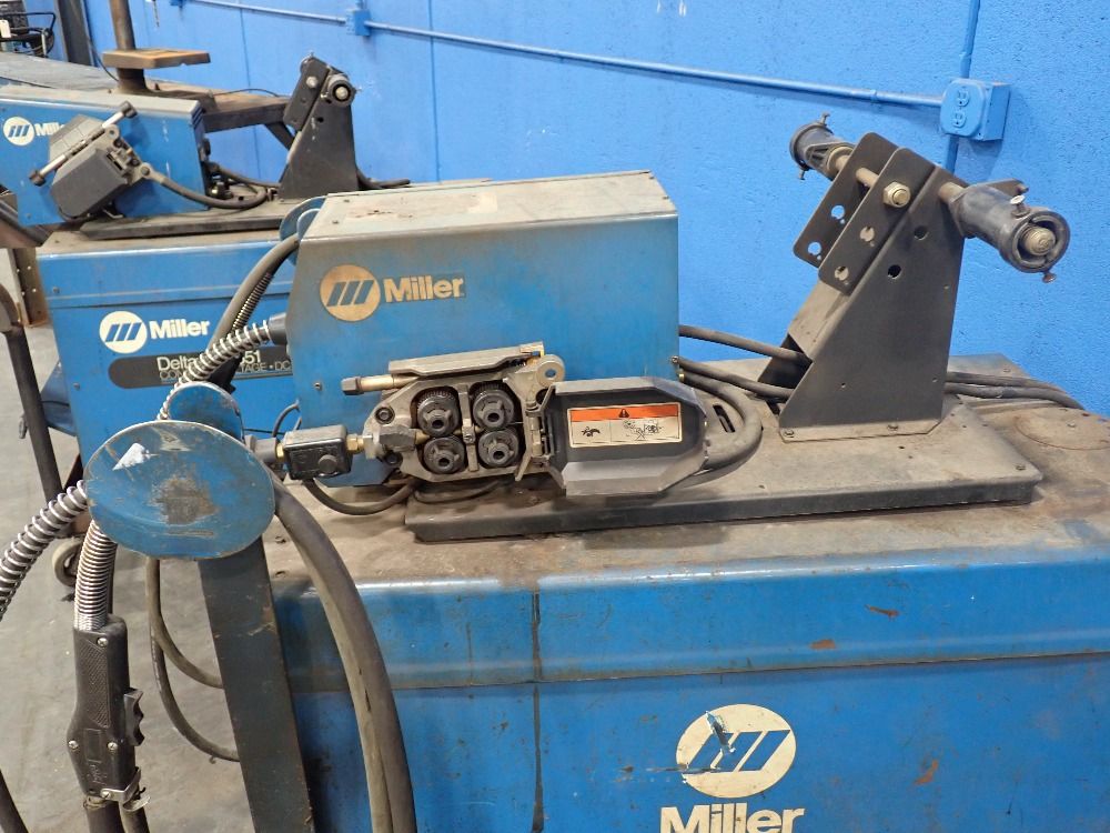 Miller 37 Kw Welder W/wire Feeder - Deltaweld 651