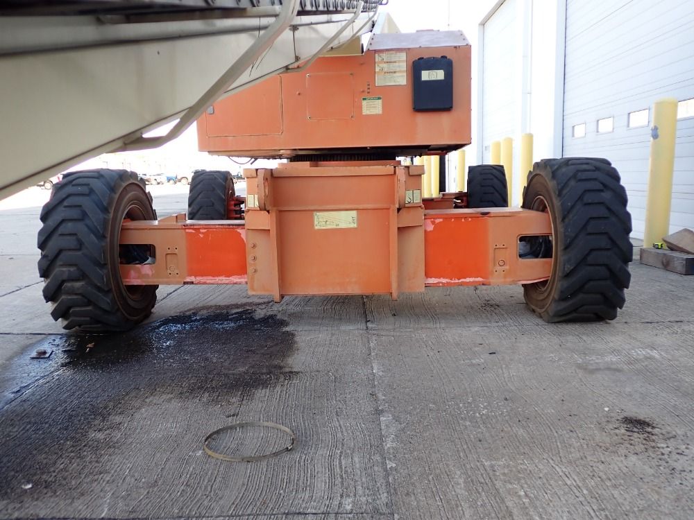 Jlg 1000 Lb Diesel Boom Lift - 110sx