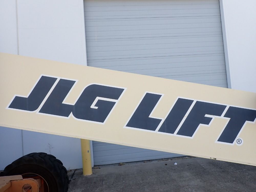 Jlg 1000 Lb Diesel Boom Lift - 110sx