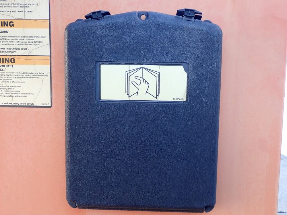 Jlg 1000 Lb Diesel Boom Lift - 110sx