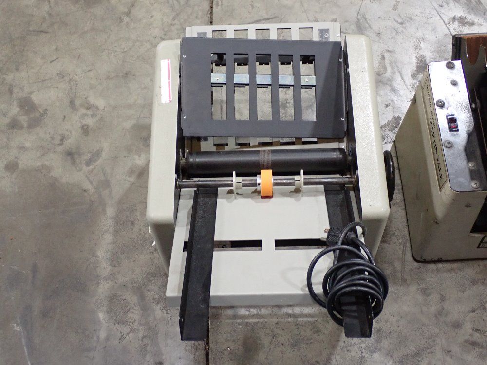 Martin Yale Paper Folding Machine - 1501