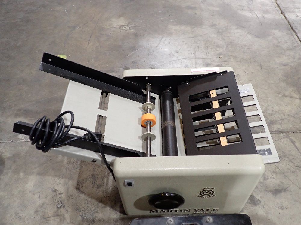 Martin Yale Paper Folding Machine - 1501