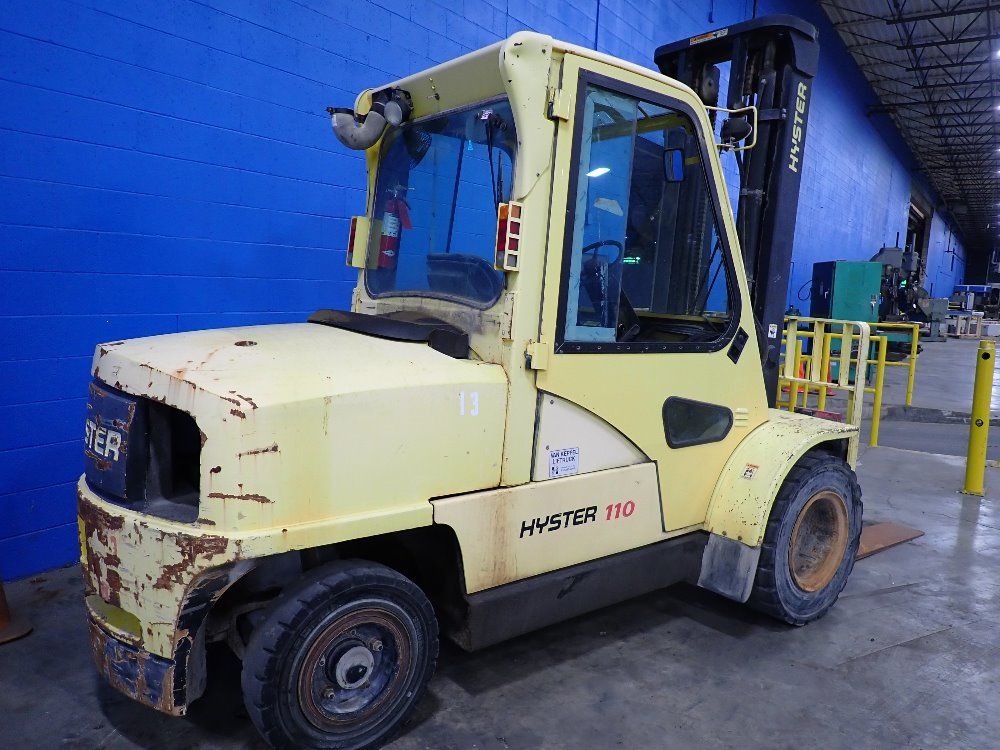 Hyster 11,150 # Diesel Forklift - H110xm
