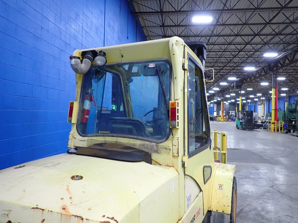 Hyster 11,150 # Diesel Forklift - H110xm