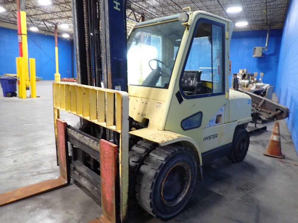 Hyster 11,150 # Diesel Forklift - H110xm