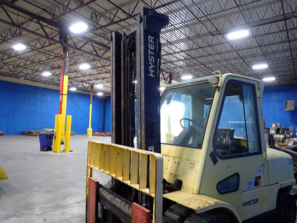 Hyster 11,150 # Diesel Forklift - H110xm