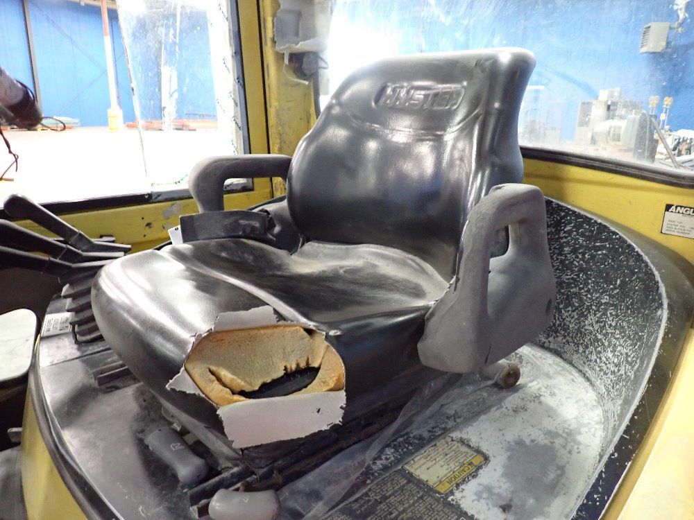 Hyster 11,150 # Diesel Forklift - H110xm