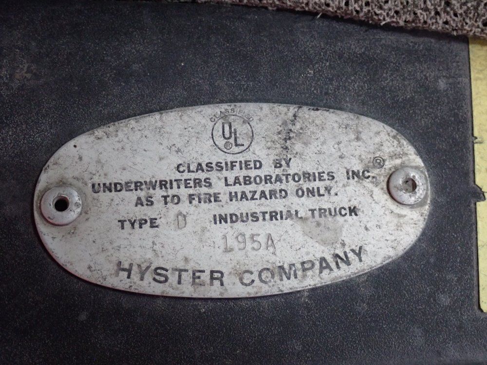 Hyster 11,150 # Diesel Forklift - H110xm