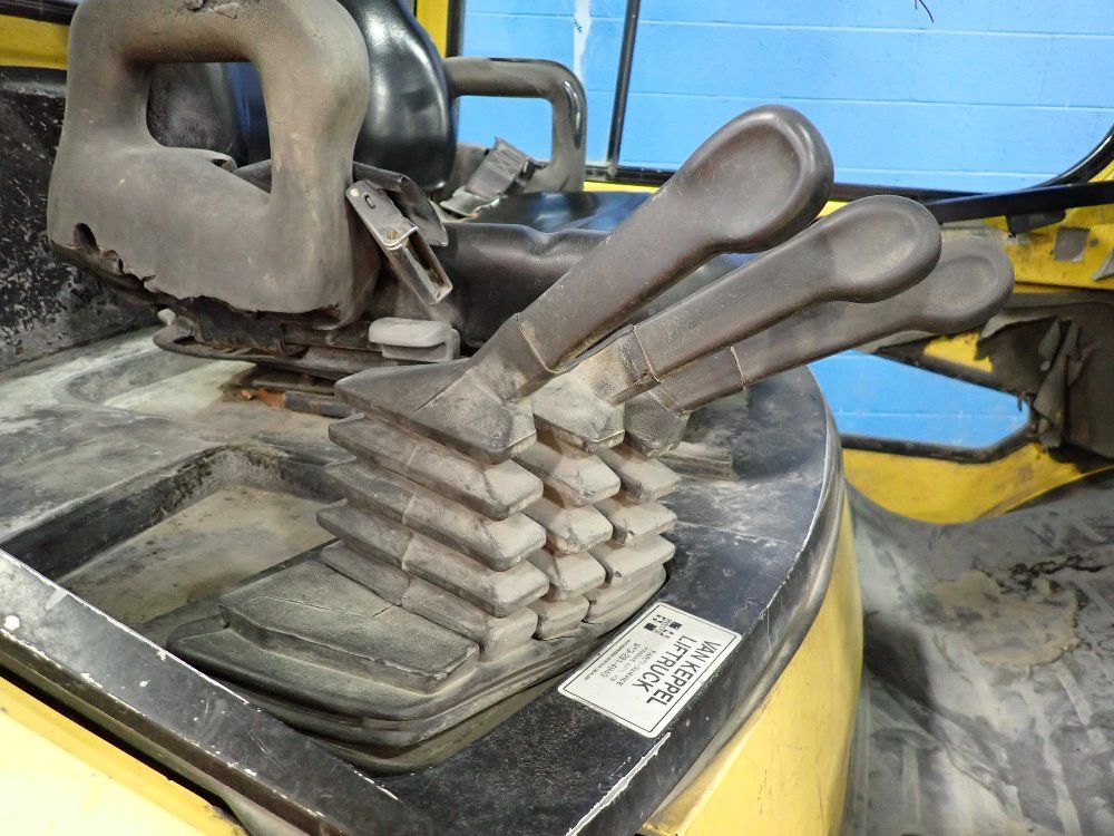 Hyster 11,150 # Diesel Forklift - H110xm