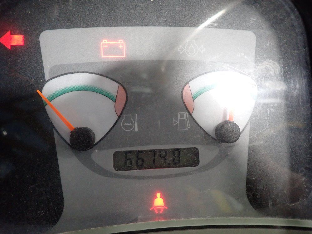 Hyster 11,150 # Diesel Forklift - H110xm