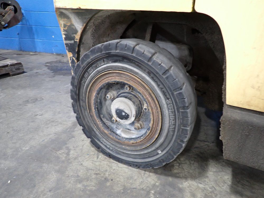 Hyster 11,150 # Diesel Forklift - H110xm