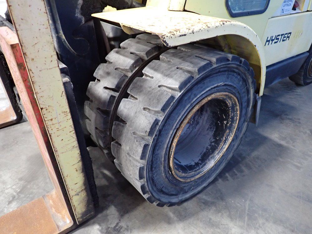 Hyster 11,150 # Diesel Forklift - H110xm