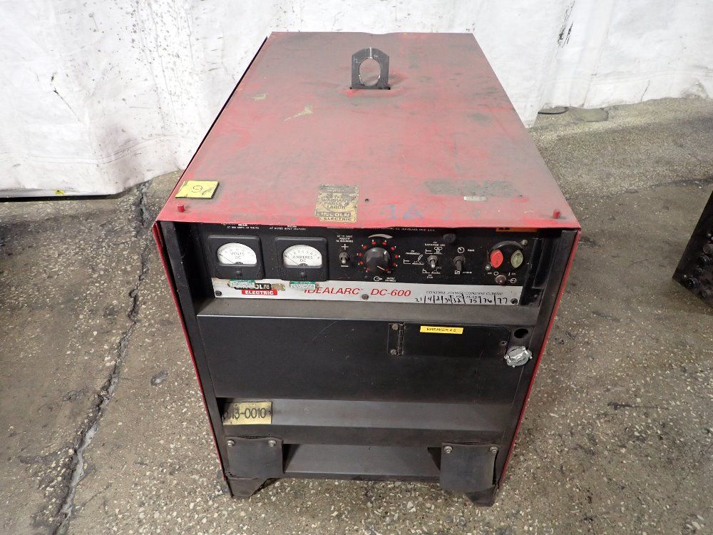 Lincoln Electric 600 Amps Welder - Ideal Arc Dc-600