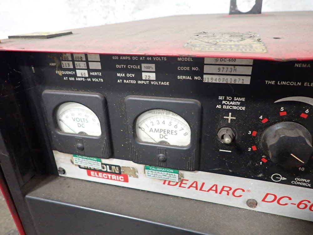 Lincoln Electric 600 Amps Welder - Ideal Arc Dc-600
