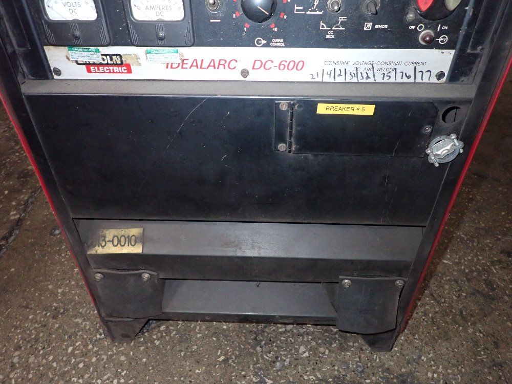 Lincoln Electric 600 Amps Welder - Ideal Arc Dc-600